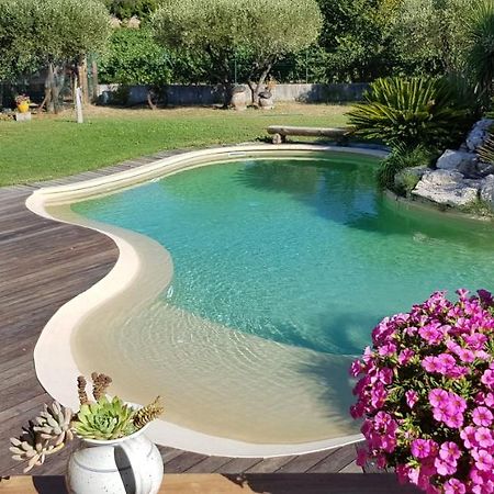 Le Clos Des Vignes Junas Exterior foto